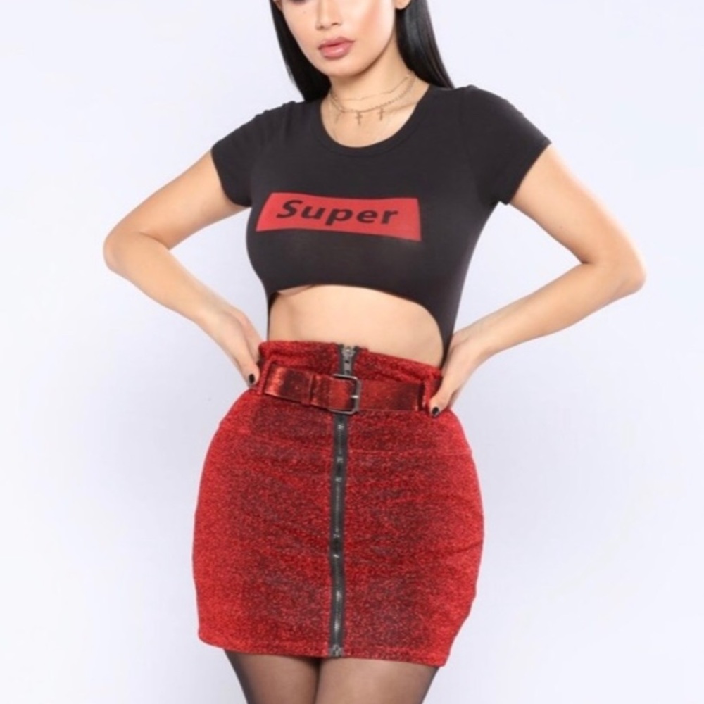 Fashion Nova SUPER Cropped Bodysuit